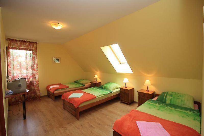 Karpnicka Struga W Dolinie Palacow I Ogrodow Jelenia Gora Dış mekan fotoğraf