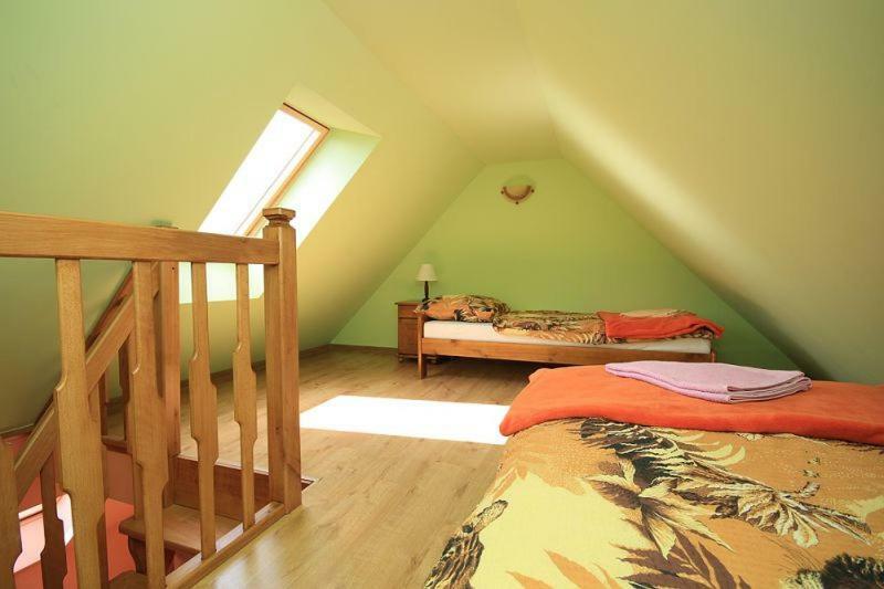 Karpnicka Struga W Dolinie Palacow I Ogrodow Jelenia Gora Dış mekan fotoğraf